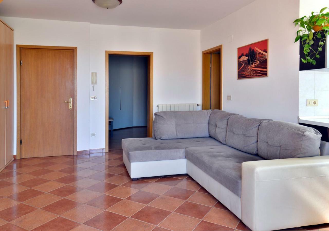 Ferienwohnung App Cerneka Umag Exterior foto